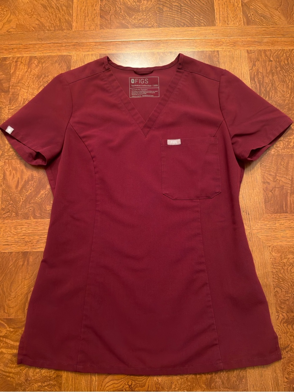FIGS Catarina Slim Fit Scrub Top Burgundy Size XXS
